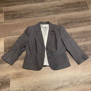 Tahari Sz 10P gray 3/4 sleeve blazer